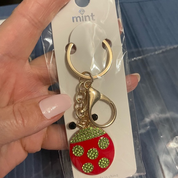 Cute Little Candy Makeup Pouch with 2 Bling Keychains - Picture 6 of 8